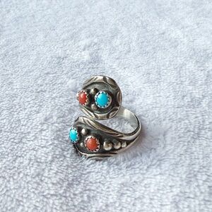 EDE 925 Turquoise and Coral Ring